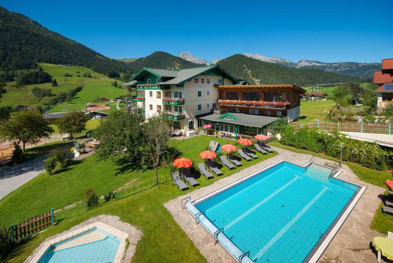 Wohlfuehlresort Und Feriengut Martinerhof Sankt Martin am Tennengebirge Kültér fotó